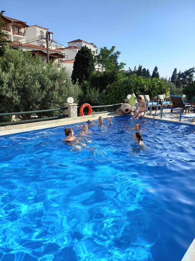 Villa Rena Batsíon Exteriér fotografie