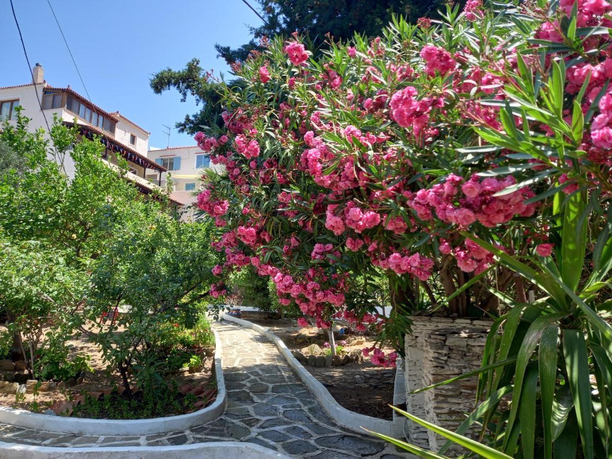 Villa Rena Batsíon Exteriér fotografie