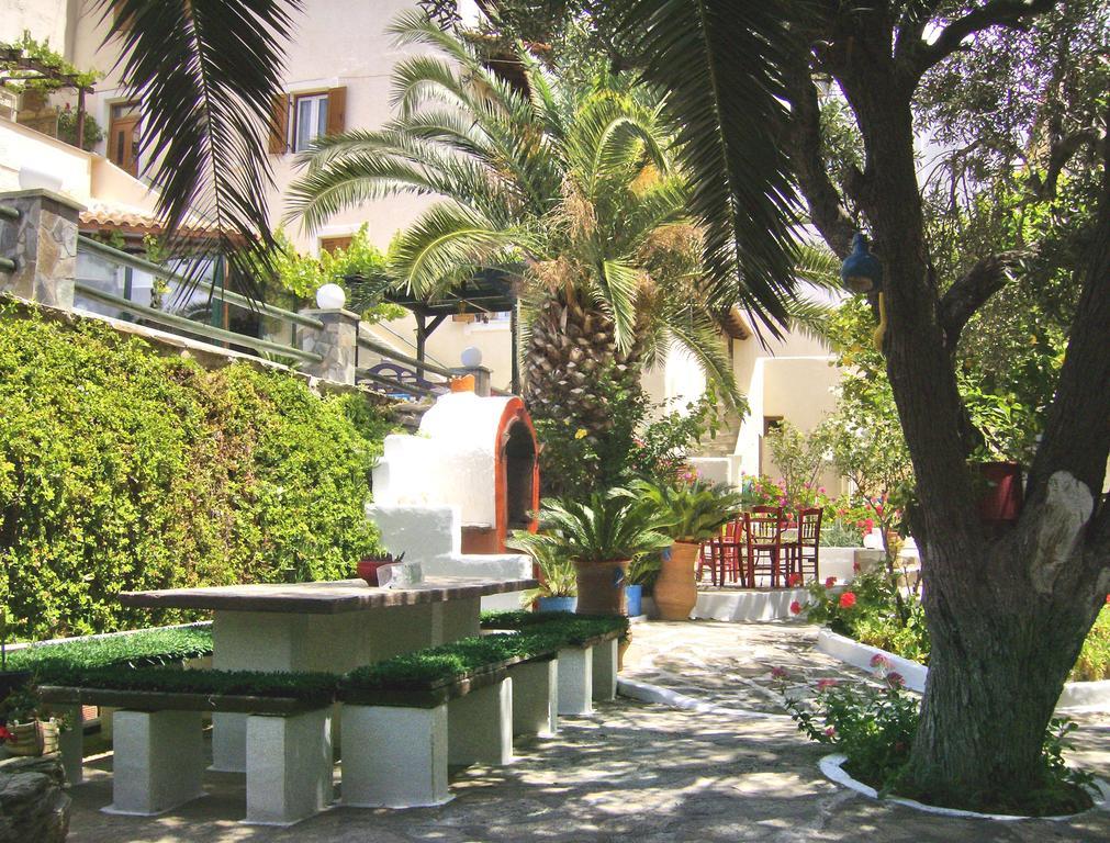 Villa Rena Batsíon Exteriér fotografie